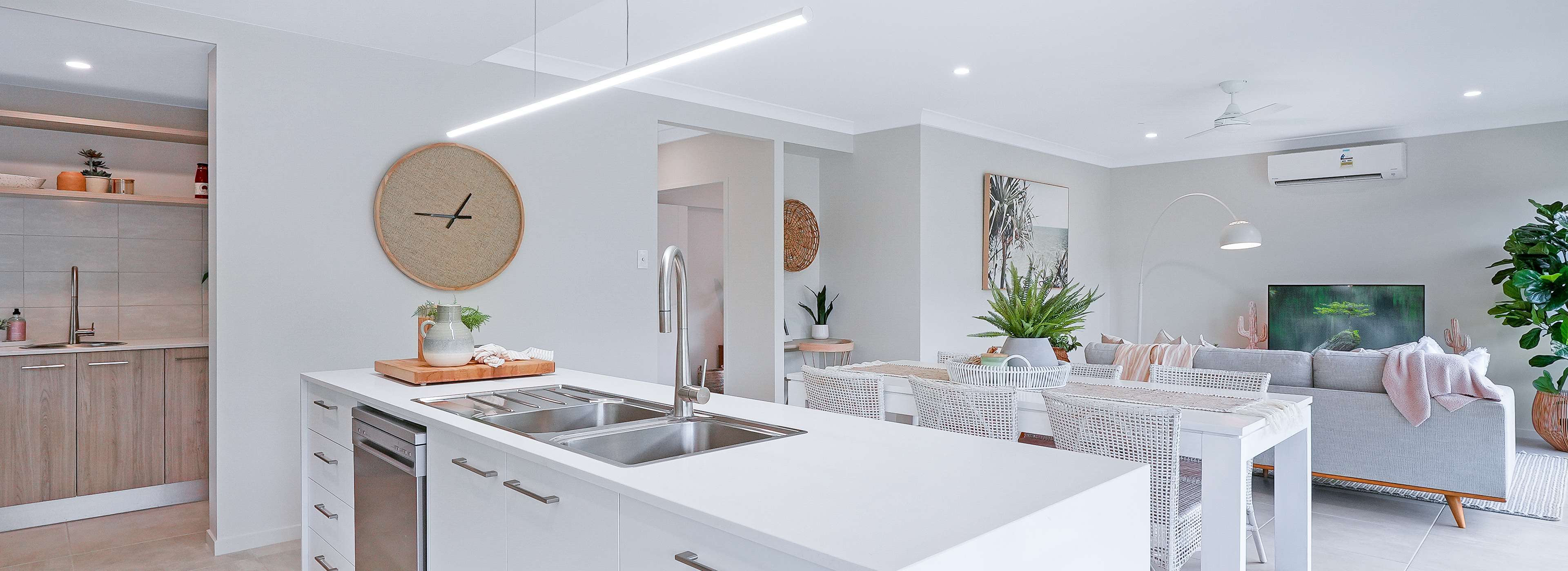cairns beaches builder