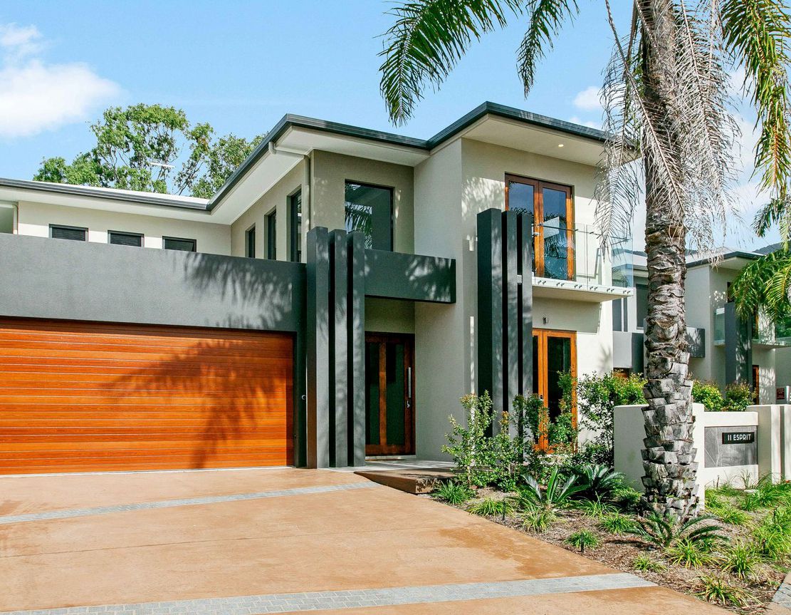 builder cairns